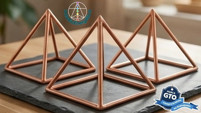 Piramide De Cobre 25 Cm X 25 Cm X 20 Cm Energia Piramidal