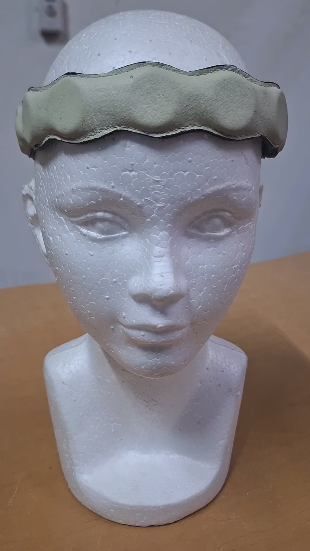 Diadema De Imanes Biomagnetismo Forrada En Piel Ajustable